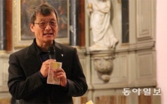 이영길 주임신부 “150년전 佛신부가 흘린 피, 한국 신부가 땀으로 갚습니다”