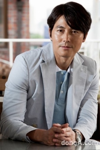 정우성, 30대 일반인 여성과 열애 중