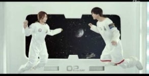 SM 솔로 여가수 제이민 ‘샤인’ 뮤비 공개, 영화 ‘그래비티’서 영감?