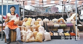 ‘메밀꽃 필 무렵’의 봉평장…정겨움 남기고 확 달라졌어요