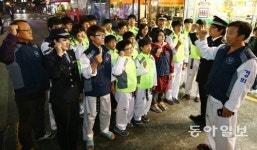 태권도 사범들이 검은띠 두르고 순찰…불량학생 사라졌다?