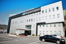 [CEO&]에이스브이, 품질·근성은 늘 통했다… 강소기업, 불황에도 웃다