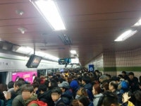 지하철 7호선 고장, 중곡역서 출근 시간에 큰 불편… “또!”