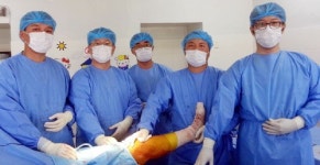 [CSV 포터 상]비브라운코리아, 몽골 정형외과 의사에 인공관절 수술 교육