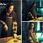 ‘앵그리맘’ 김희선, 식칼 든 모습…횟집 사장님에게 회 써는 법 전수