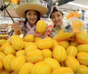 “유기농 참외로 건강 챙기세요”