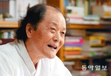 소설가 조정래 “50년 글 써도… 늘 무능함을 탄식하는 제례를 치른다”