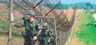 6·25 65주년… 전방 철책 이상 무!