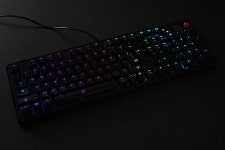 [리뷰] 게임을 찰지게 Tt eSPORTS 포세이돈 Z RGB 청축 기계식 키보드