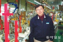 [제주/新명인열전]‘가볍고 단단한 차체’ 만들기 35년… “틈새시장 공략해야죠”