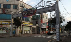 [남도&여수]조용한 어촌 묘도, 이순신 대교 개통 후…전남 동부 경제의 대동맥으로 ‘우뚝’