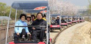 왕송호수에 레일바이크… 의왕 새 명물로