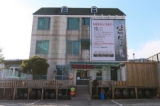 봄 시즌 맞이한 팔공산 케이블카로 떠나는 여행객들