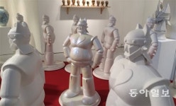 배불뚝이 태권브이… 구석에 숨은 로봇 찌빠…