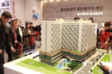 [현장]‘힐스테이트 광교중앙역’ 신분당선 효과 볼까