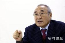 “박 대통령님, 하야가 최선입니다” 홍정길 목사 호소문