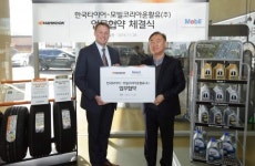 한국타이어, 모빌코리아윤활유와 업무협약.. ‘티스테이션’ 엔진오일 판매 확대