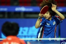 ‘탁구 신동’ 12세 신유빈, 탁구선수권대회서 아쉬운 패배