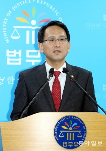[속보]이창재 법무장관 대행 사의 표명 “국민 신뢰 회복 위해 먼저 내려놓는다”
