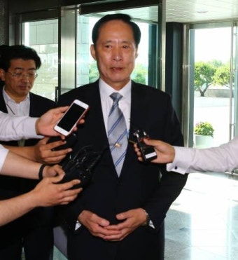 김학용, ‘송영무 만취운전’ 민간인 사찰 없이 어떻게 알았나? 질문에…