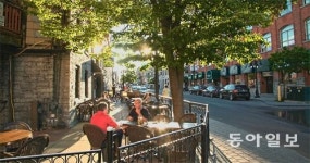 [조성하 여행 전문기자의 休]섬&성 ‘판타지 앙상블’