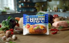 [Food&Dining3.0]‘만능비빔장’ 효과 톡톡… 팔도비빔면, 올해 1억개 판매 꿈꿔