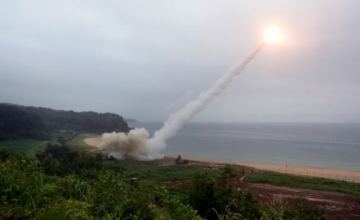 러시아, 우크라이나 공격에 대응... 우크라이나 공군, 러시아 ICBM 발사 맞세펴 취재