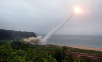 러시아, 우크라이나 공격에 대응... 우크라이나 공군, 러시아 ICBM 발사 맞세펴 취재