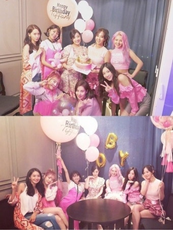 “우리 모두, 핑크”…‘소녀시대’ 완전체, 10주년X티파니 생일 파티