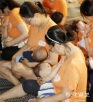 “공공장소에서도 모유 수유” 캠페인