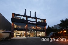 와이즈오토홀딩스, 벤츠 밴 특장 사업 공식 출범