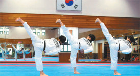 ‘폭행 얼룩’ 계명대 태권도시범단 명예회복 나선다