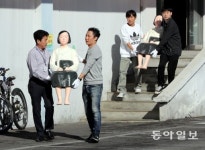 [청계천 옆 사진관]“80년만에 고향갑니다” 추석 귀성하는 위안부 소녀상