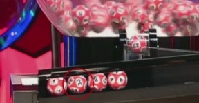 로또 당첨볼 하나에 두가지 숫자가? “어떻게 이런일이…”