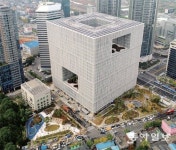 [Company&]아모레퍼시픽그룹, 세 번째 용산 시대를 열다