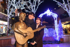 ‘김광석 길’ 야간조명 인기