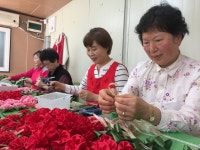 [퇴근길 노후]꽃향기 나지 않는 꽃 공방? 5평 컨테이너박스에 들어서자…