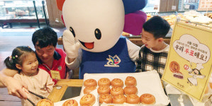 하나로베이커리시종점 | 빵집에도 버스에도… 생활밀착형 선거홍보 눈길