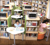 책향기 내몸 감싸고 즐거움은 가슴속 가득하다