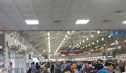‘태풍경보’ 김해공항, 항공기 운항 지연·결항 ‘우후죽순’…난감한 이용객들