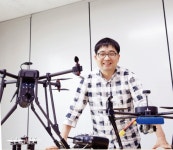 강종수 세이프어스드론 대표 “비닐하우스에서 드론 날립니다”