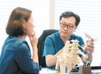 거북목-일자목 ‘개인별 맞춤 도수치료’로 잡는다