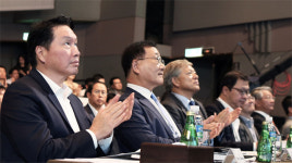 최태원 회장 “일하는 방식 근본적 변화 실천할 때”