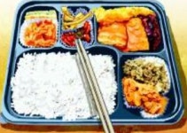 현대그린푸드 급식 도시락서 구더기가?…업체 “있을 수 없는 일”