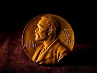 文 대통령, 노벨평화상 불발에 누리꾼 일부 “시기상조…내년 수상할 듯”