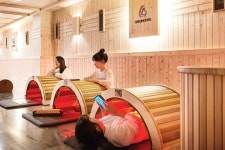 편백나무 아래 누워 삼림욕 하듯 즐기는 온열의료기 ‘천궁’