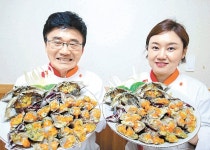 살 꽉 찬 꽃게… 자연숙성 간장… 3대째 이어온 비결