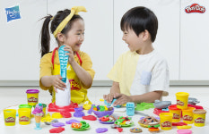 글로벌 점토 완구 플레이도우, 안전성 테스트 통과 안전한 장난감으로 주목