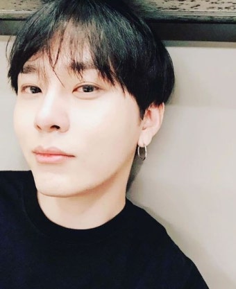 ‘탈퇴’ 용준형 “참고인 조사서 과거 내 카톡 봤다…부끄럽고 참담해”