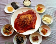 감칠맛의 절정…갈치나 고등어조림과는 다른 ‘생선찜’의 매력